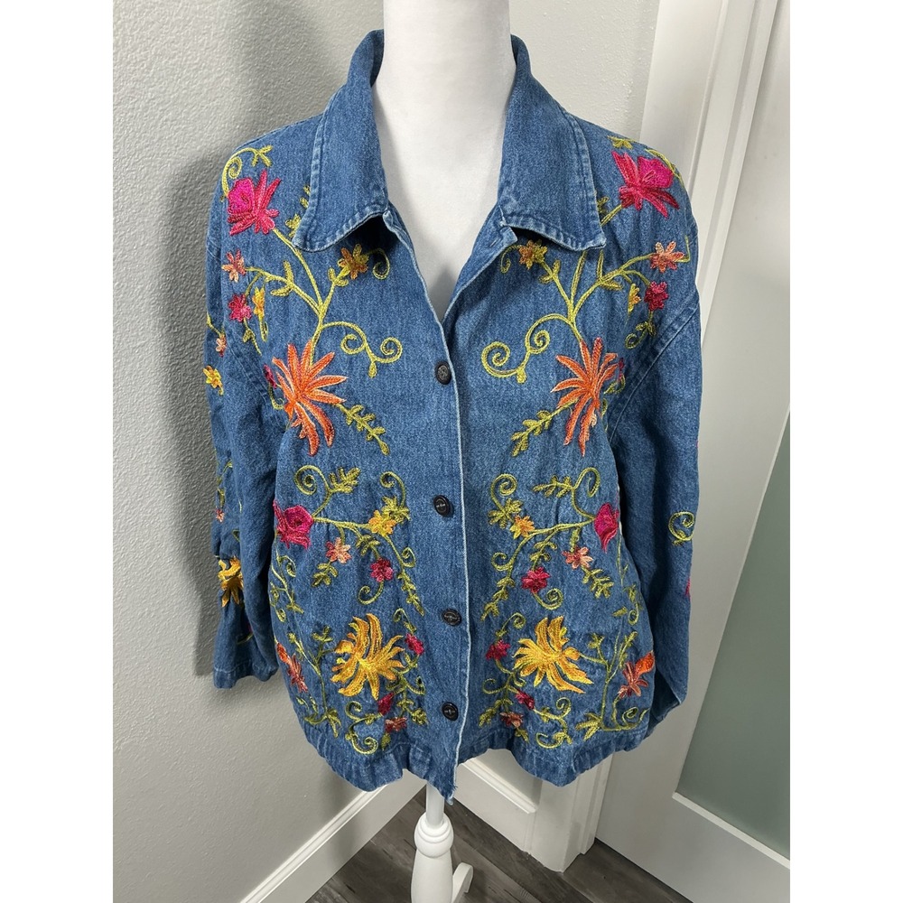 VTG Tantrums Floral Embroidered Denim Shirt Jacket Size M